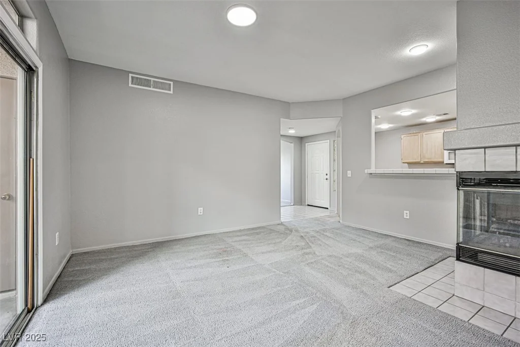 7400 Flamingo, Las Vegas, NV 89147