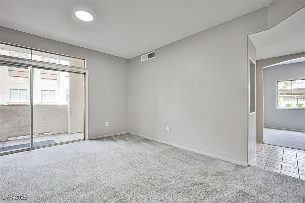 7400 Flamingo, Las Vegas, NV 89147