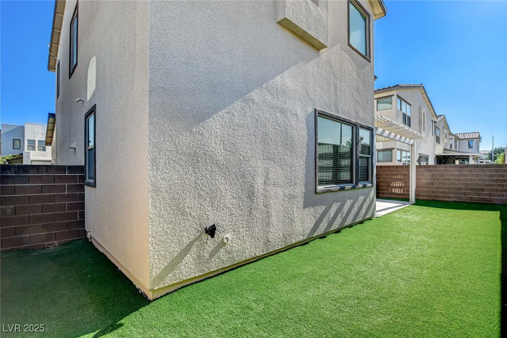 532 Monarch Ridge, North Las Vegas, NV 89084