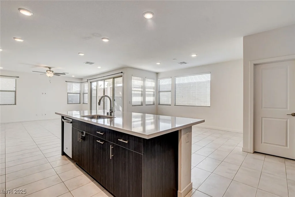 532 Monarch Ridge, North Las Vegas, NV 89084