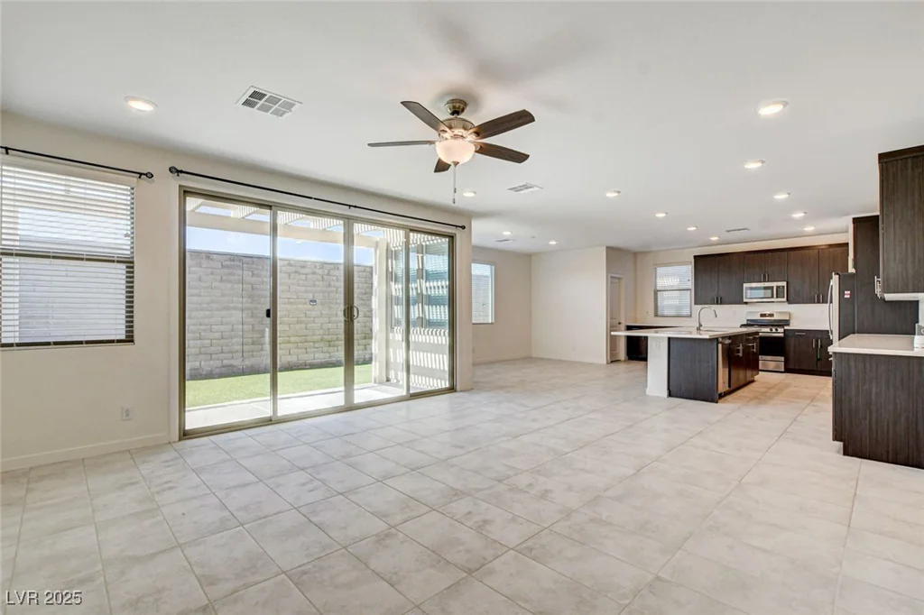 532 Monarch Ridge, North Las Vegas, NV 89084