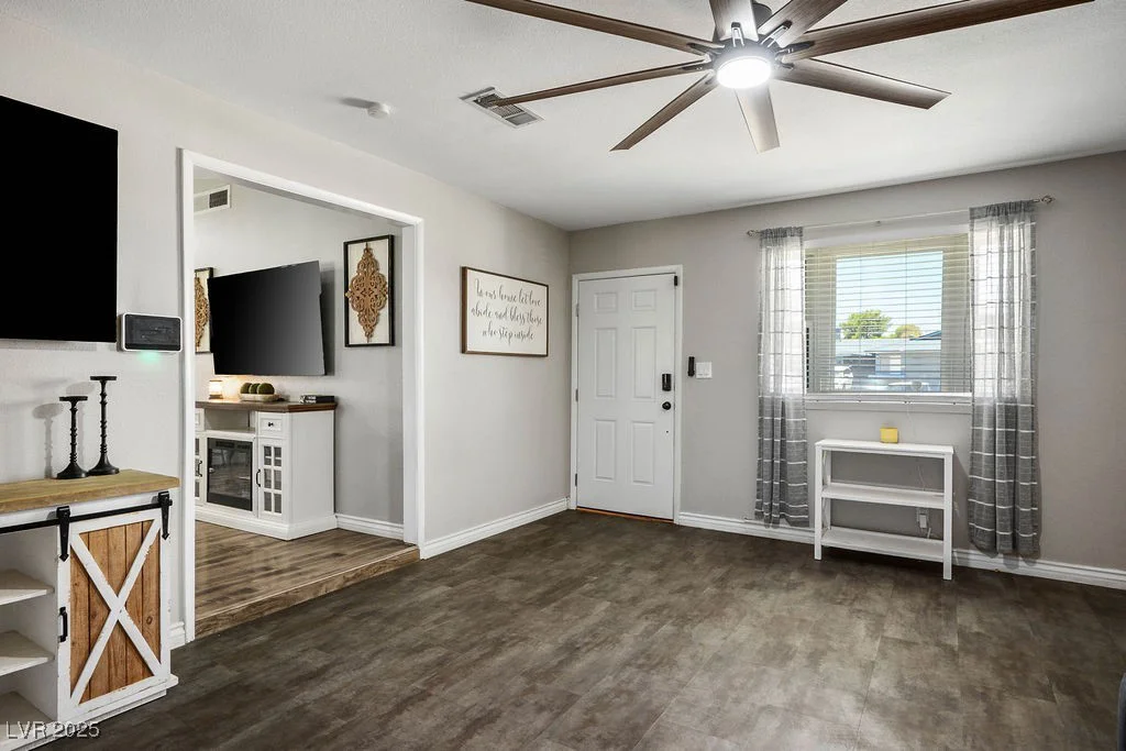 6236 Foothill, Las Vegas, NV 89118