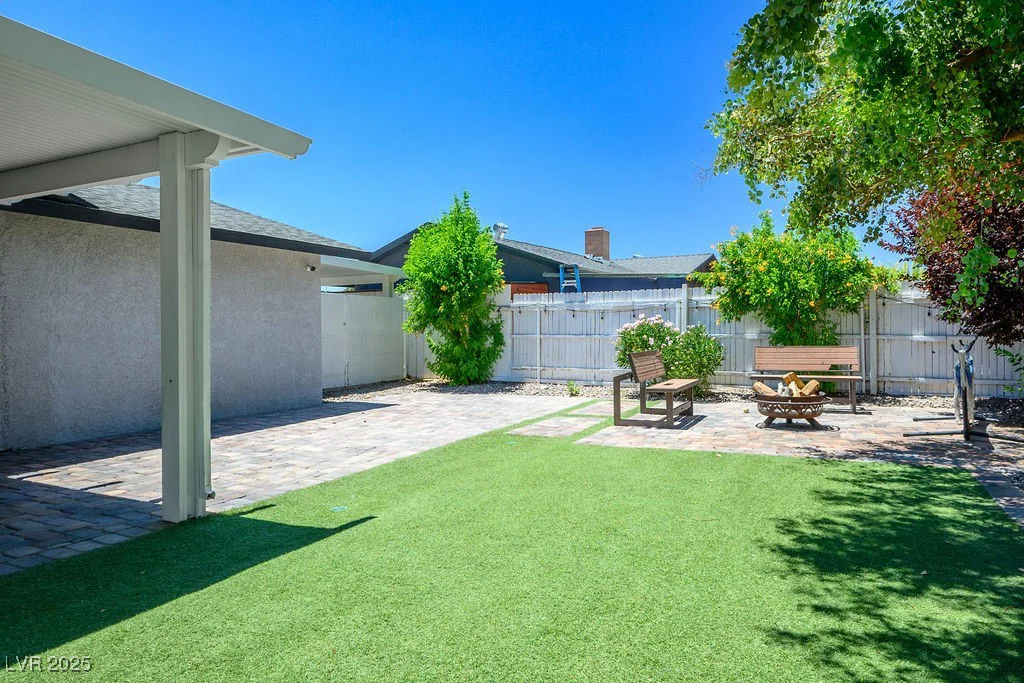 6236 Foothill, Las Vegas, NV 89118