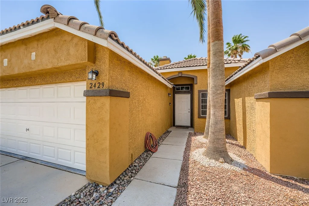 2429 Seymour, North Las Vegas, NV 89031