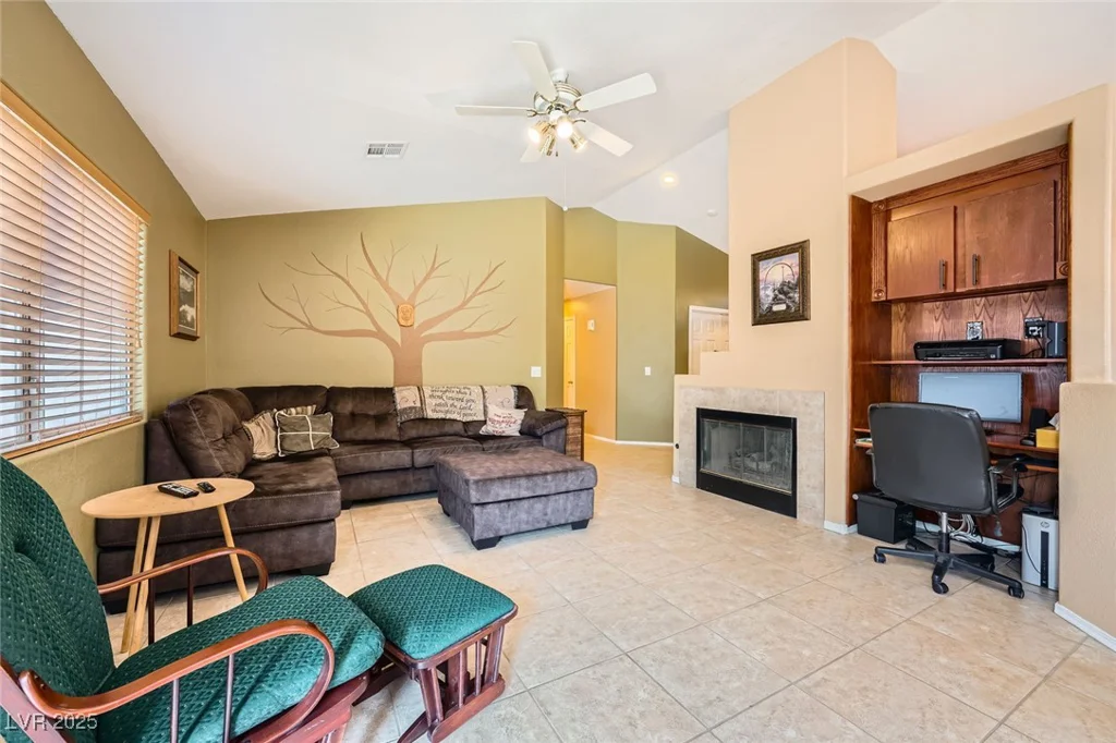 2429 Seymour, North Las Vegas, NV 89031