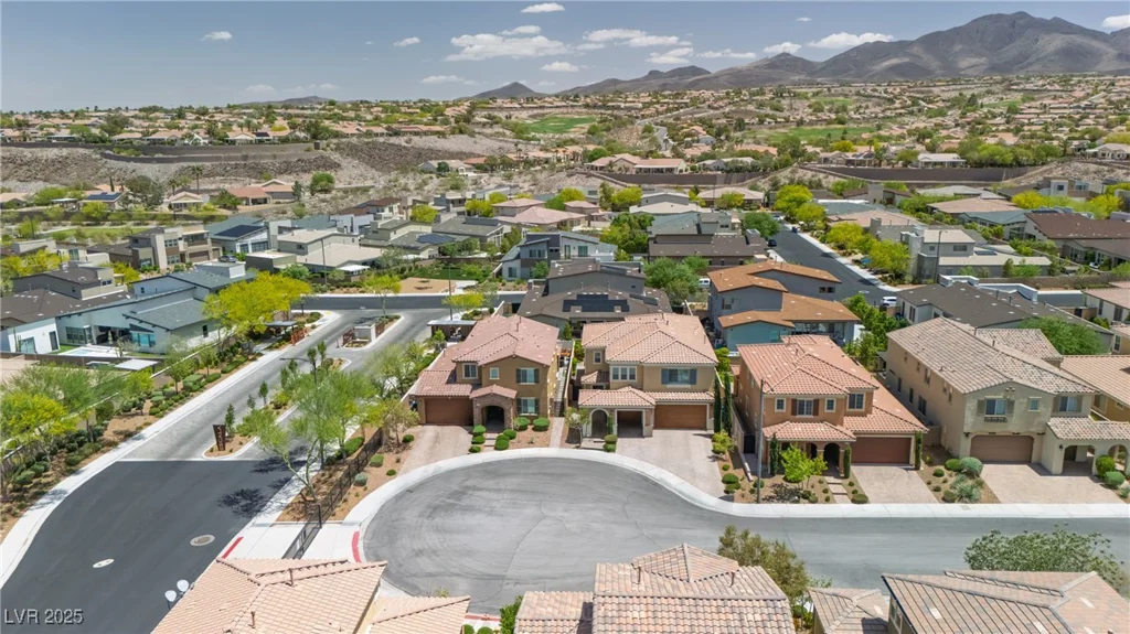 2154 Tortona, Henderson, NV 89044