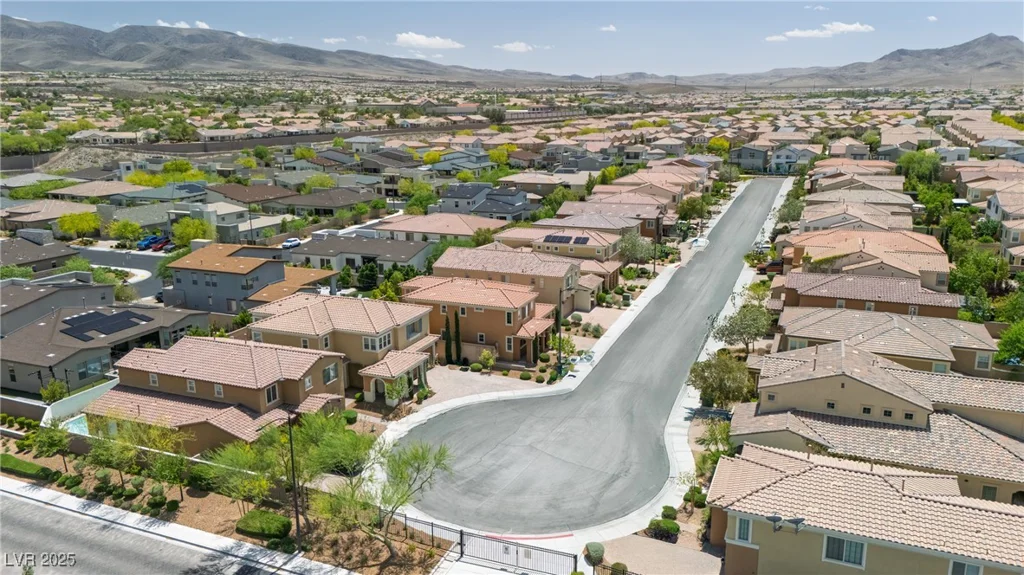 2154 Tortona, Henderson, NV 89044