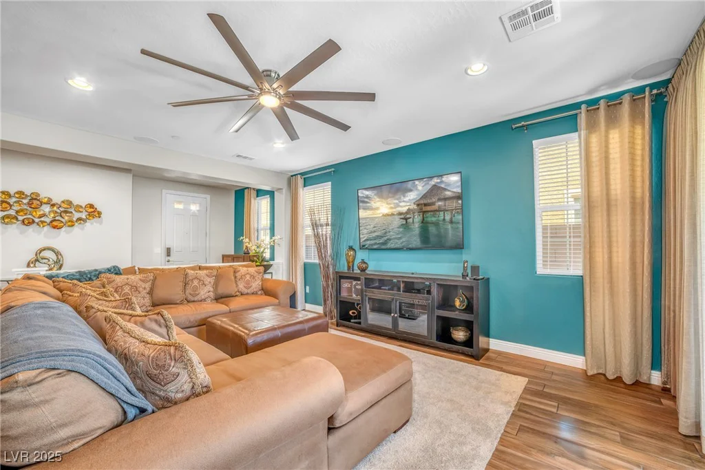 2154 Tortona, Henderson, NV 89044