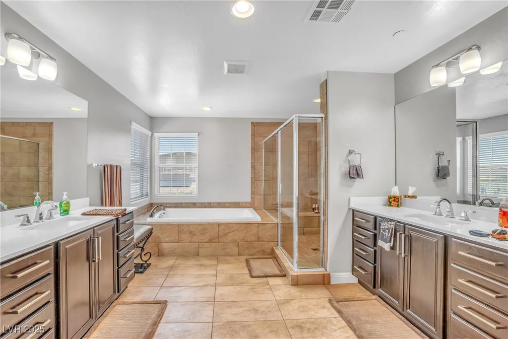 2154 Tortona, Henderson, NV 89044