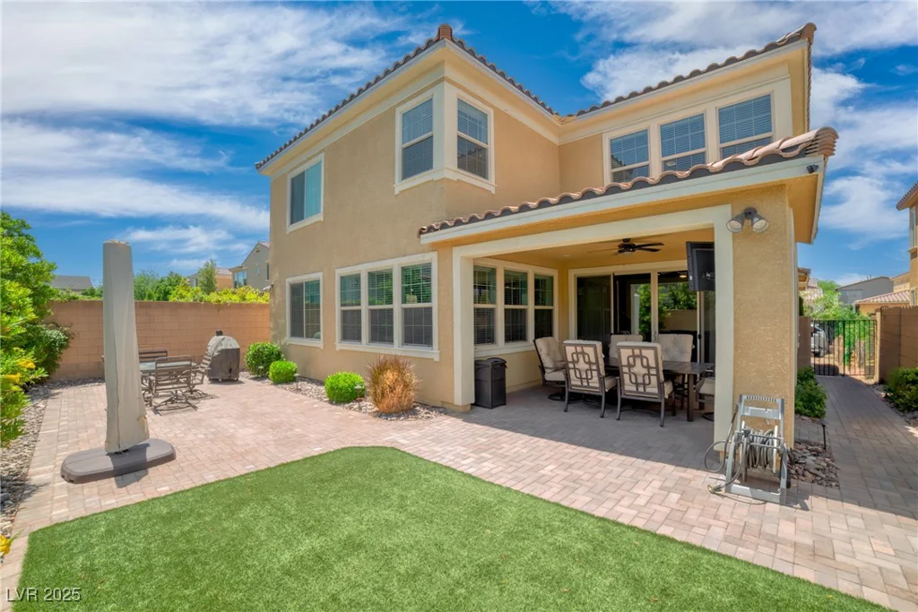 2154 Tortona, Henderson, NV 89044