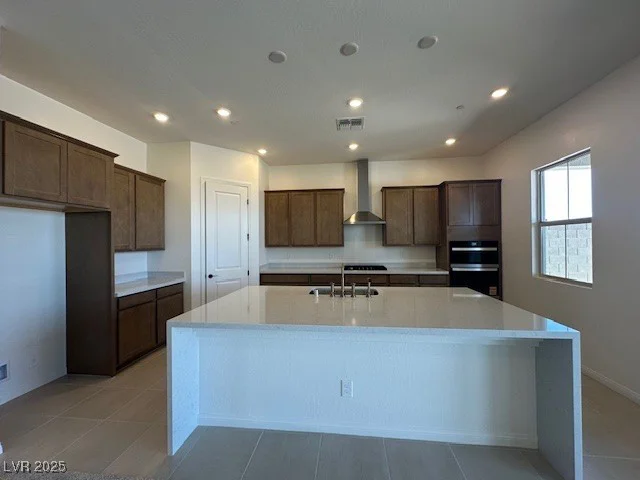 560 Preston Oak, Las Vegas, NV 89138