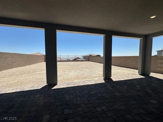 560 Preston Oak, Las Vegas, NV 89138