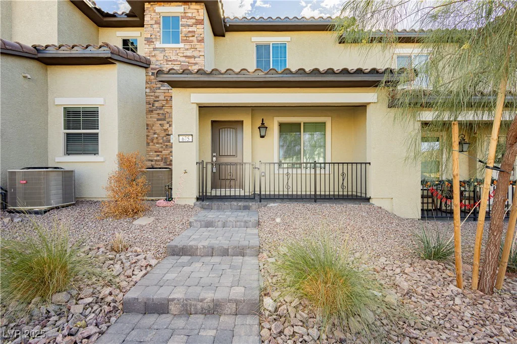 675 Omaggio, Henderson, NV 89011
