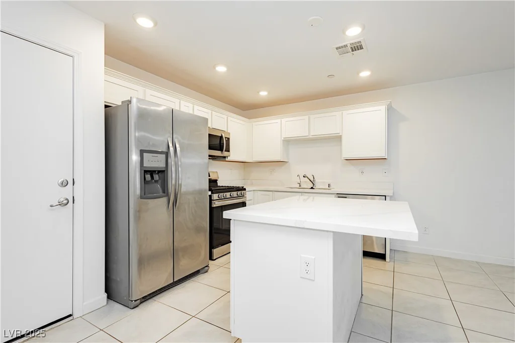 675 Omaggio, Henderson, NV 89011