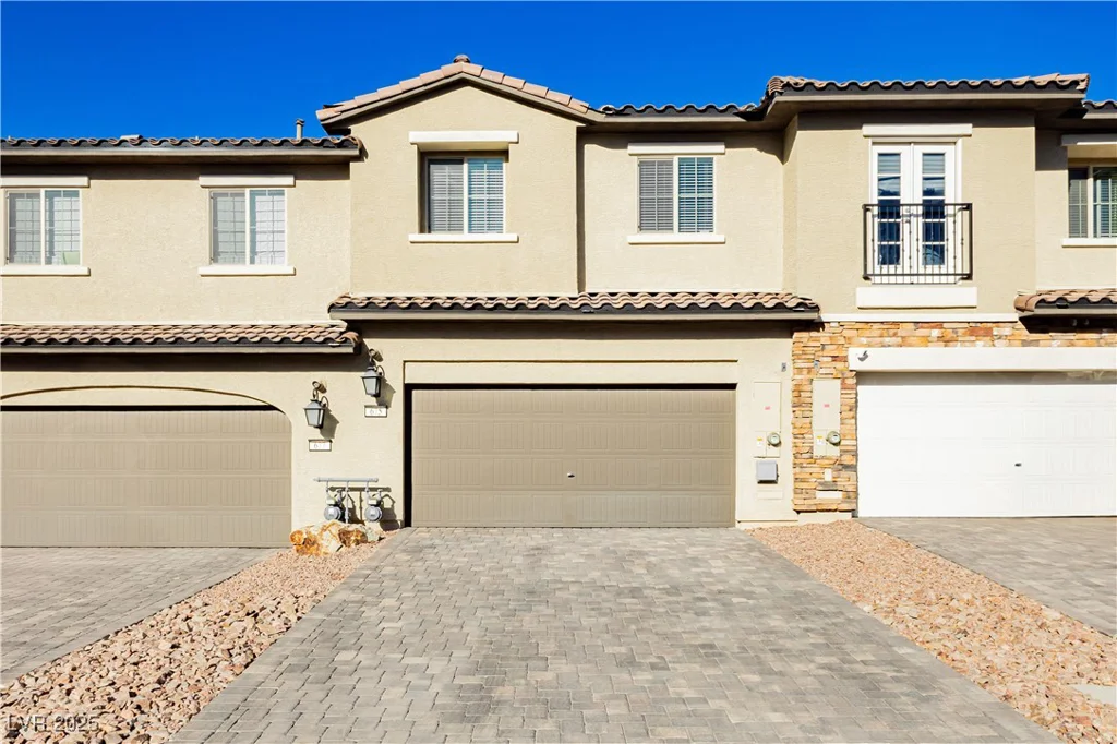 675 Omaggio, Henderson, NV 89011