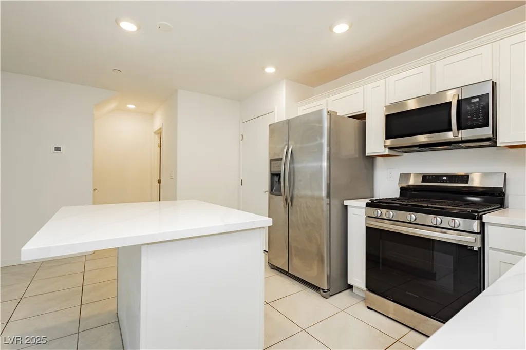 675 Omaggio, Henderson, NV 89011