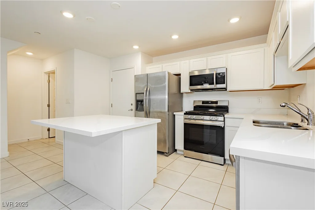 675 Omaggio, Henderson, NV 89011
