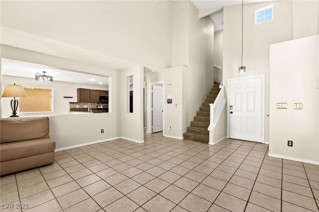 6044 Seneca Springs, Las Vegas, NV 89130