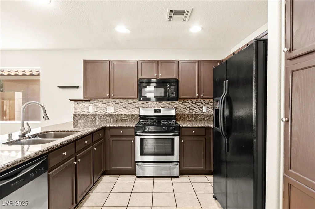 6044 Seneca Springs, Las Vegas, NV 89130