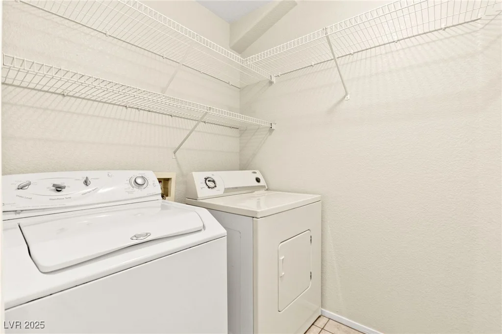 6044 Seneca Springs, Las Vegas, NV 89130