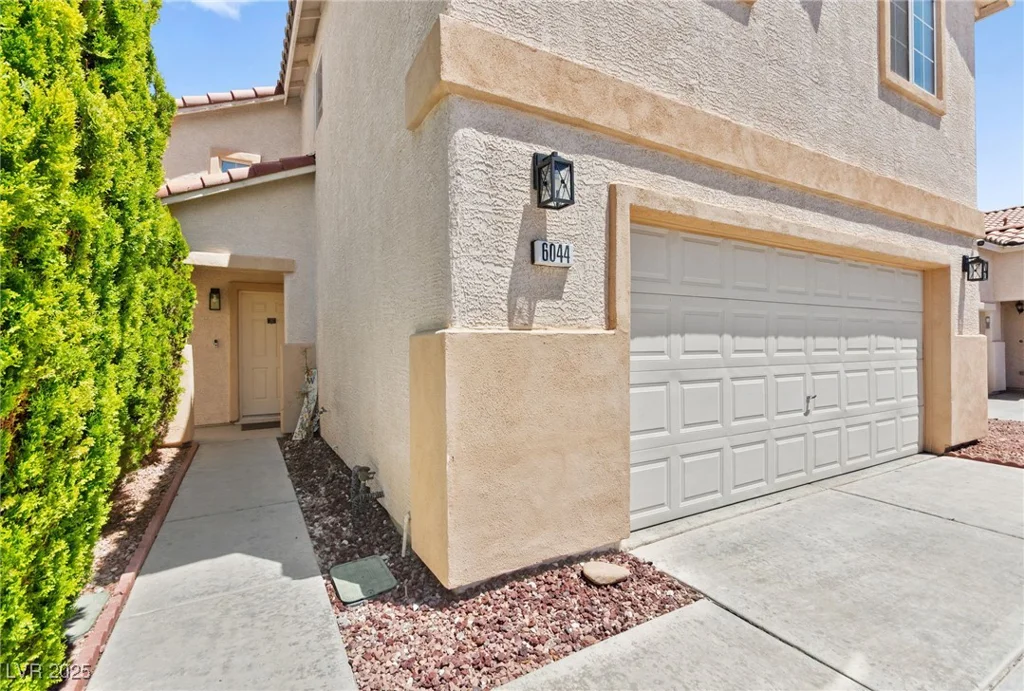6044 Seneca Springs, Las Vegas, NV 89130