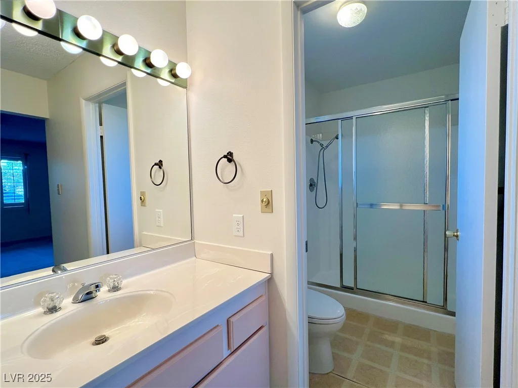 304 Broxton, Las Vegas, NV 89107