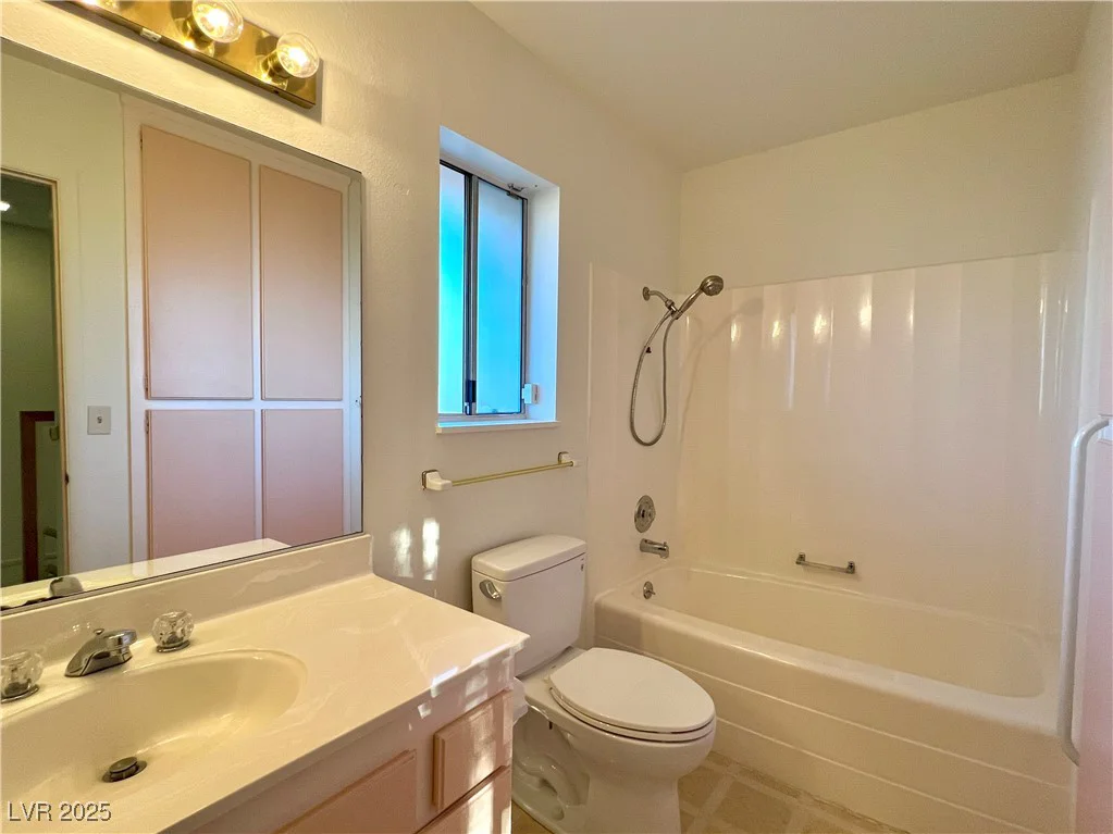 304 Broxton, Las Vegas, NV 89107