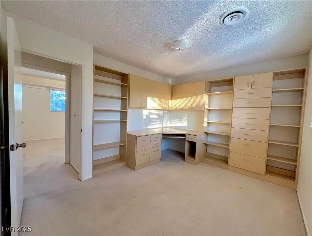 304 Broxton, Las Vegas, NV 89107