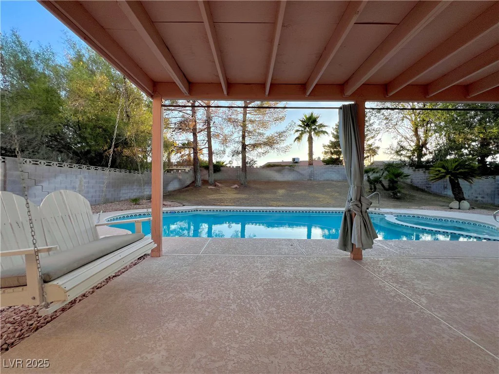 304 Broxton, Las Vegas, NV 89107