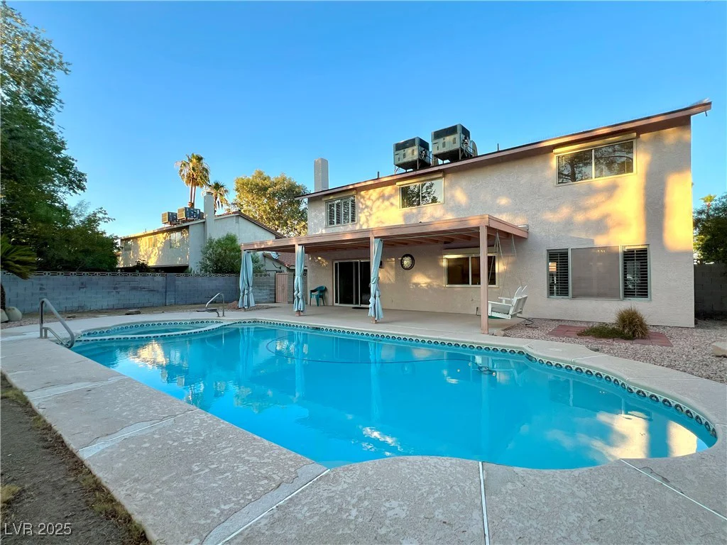 304 Broxton, Las Vegas, NV 89107