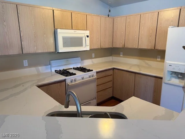 7905 Ryandale, Las Vegas, NV 89145