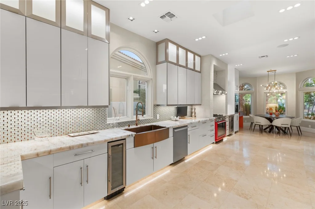8109 Moonstone, Las Vegas, NV 89128