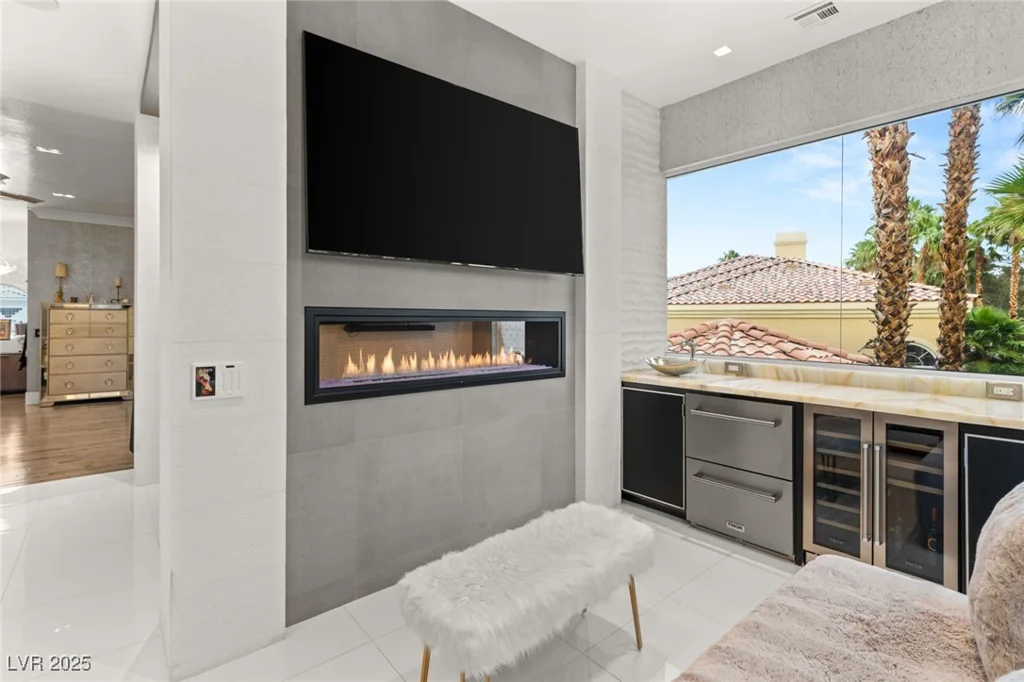 8109 Moonstone, Las Vegas, NV 89128
