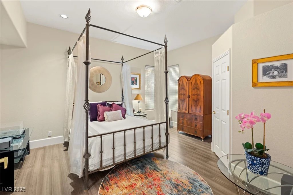 8109 Moonstone, Las Vegas, NV 89128