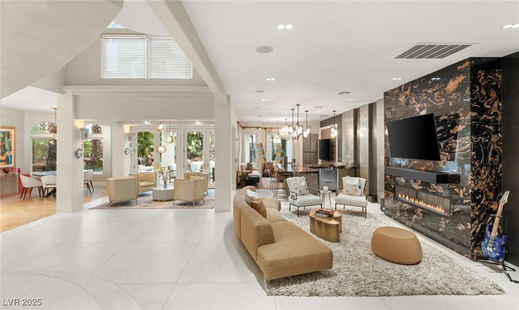 8109 Moonstone, Las Vegas, NV 89128