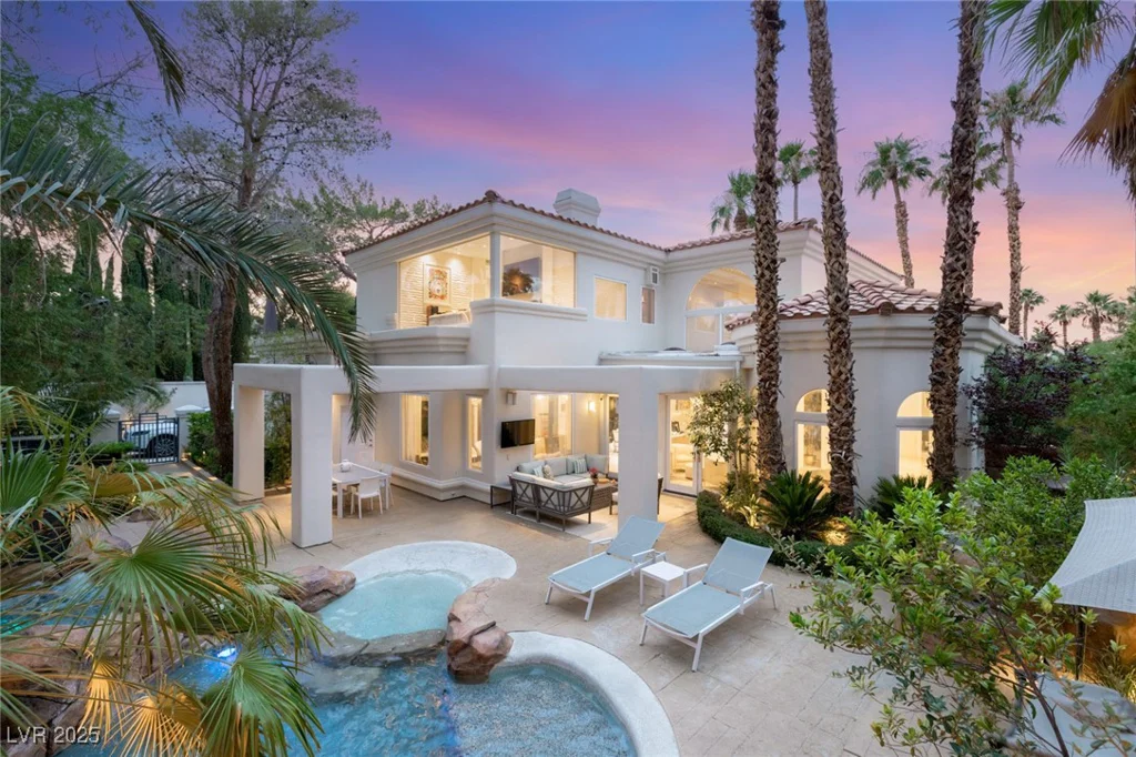 8109 Moonstone, Las Vegas, NV 89128