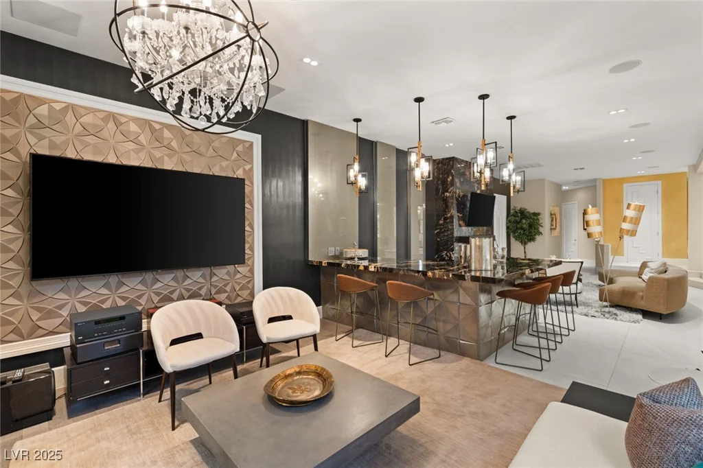 8109 Moonstone, Las Vegas, NV 89128