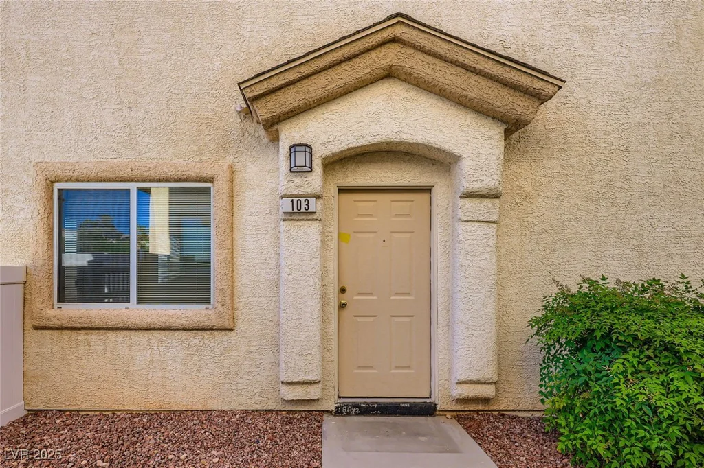 8842 Duncan Barrel, Las Vegas, NV 89178
