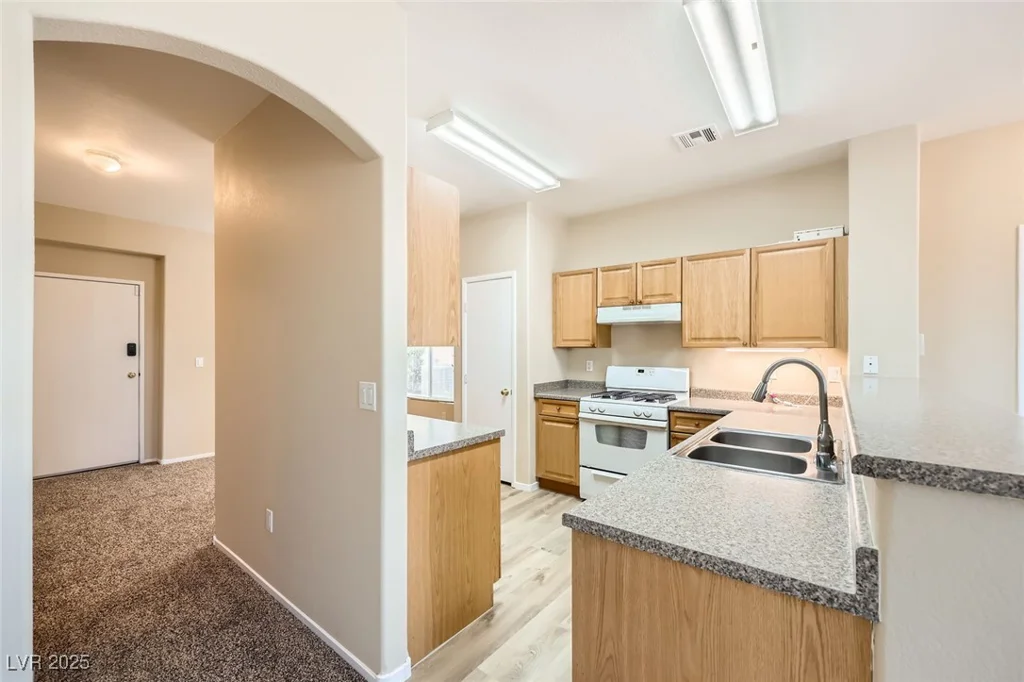 8842 Duncan Barrel, Las Vegas, NV 89178