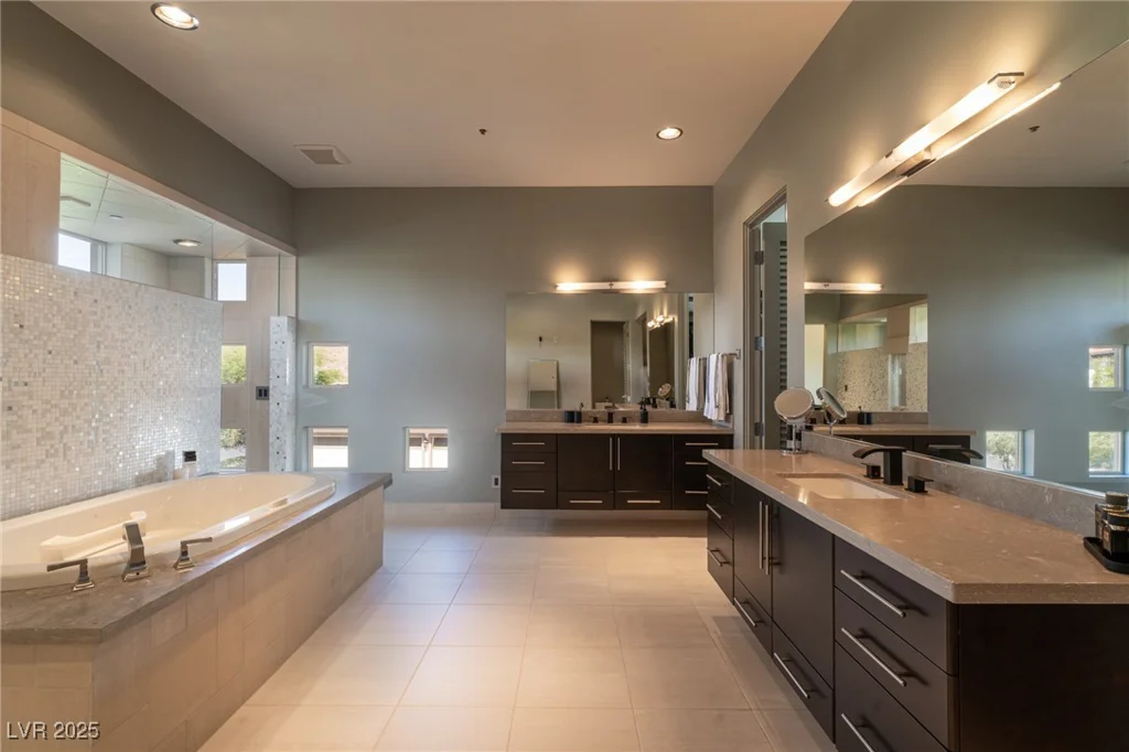 6 Yorkridge, Henderson, NV 89052