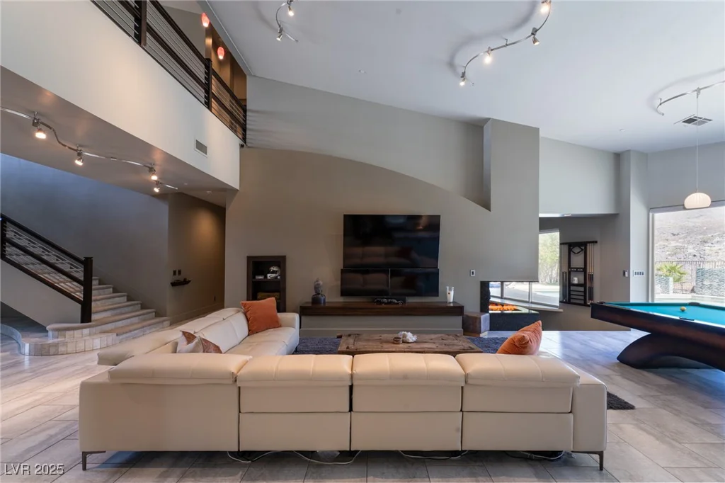 6 Yorkridge, Henderson, NV 89052