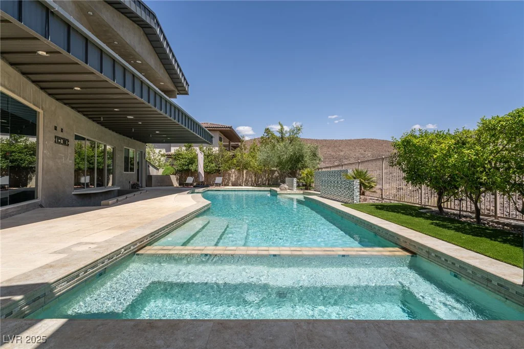 6 Yorkridge, Henderson, NV 89052