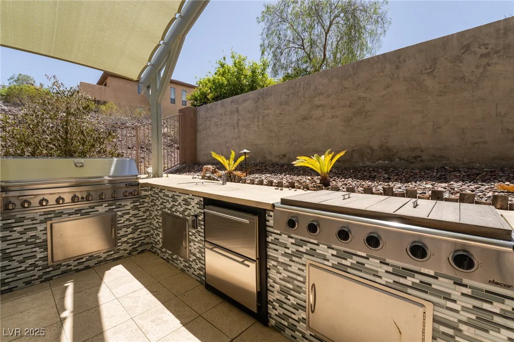 6 Yorkridge, Henderson, NV 89052