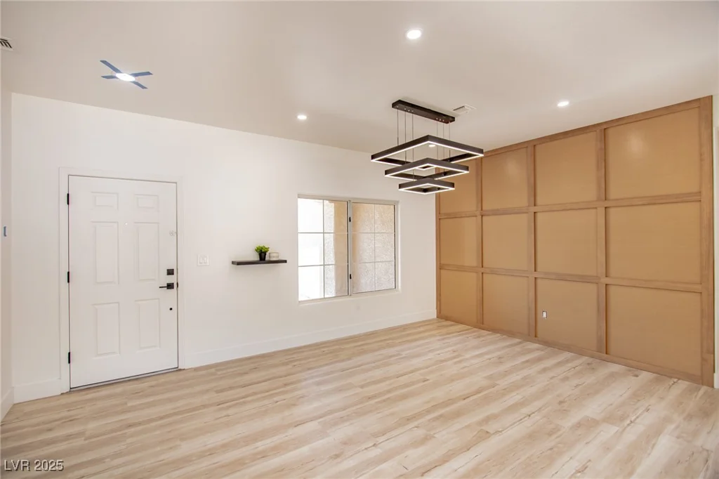 2561 Terrytown, Henderson, NV 89052