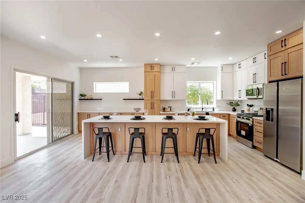 2561 Terrytown, Henderson, NV 89052