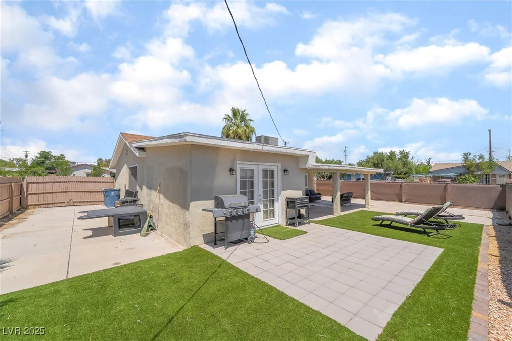844 21st, Las Vegas, NV 89101