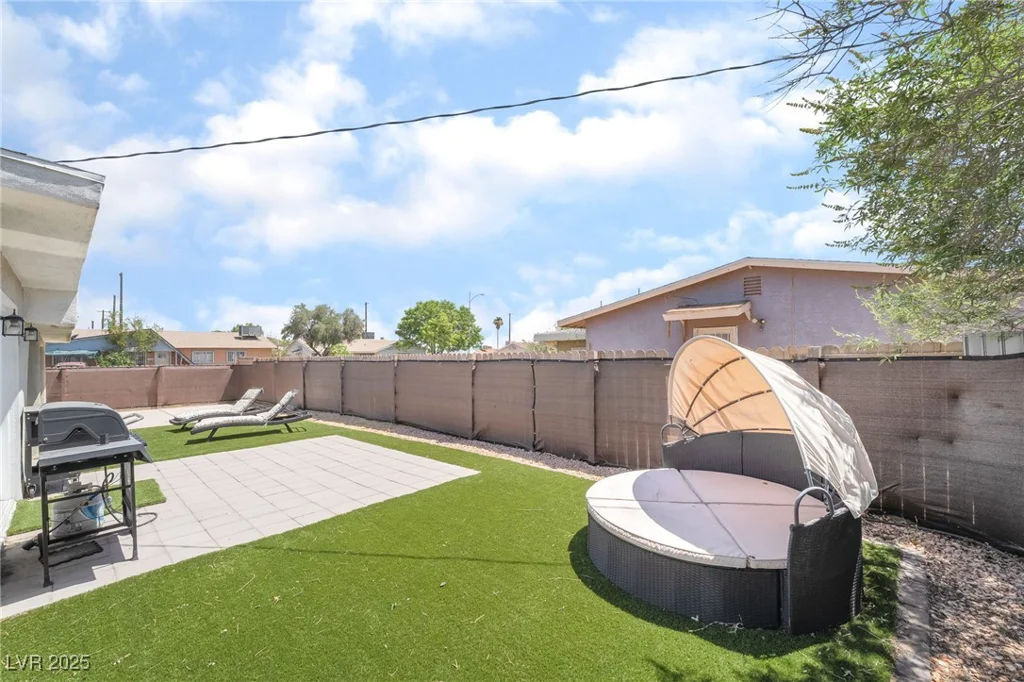 844 21st, Las Vegas, NV 89101