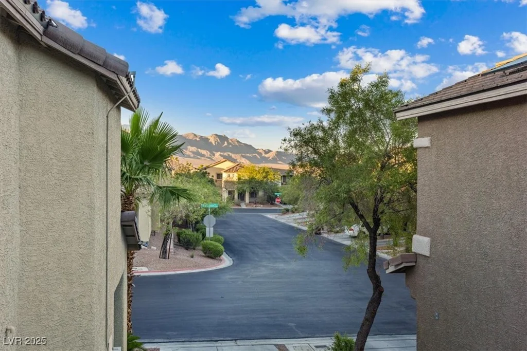 8325 Winterchase, Las Vegas, NV 89143