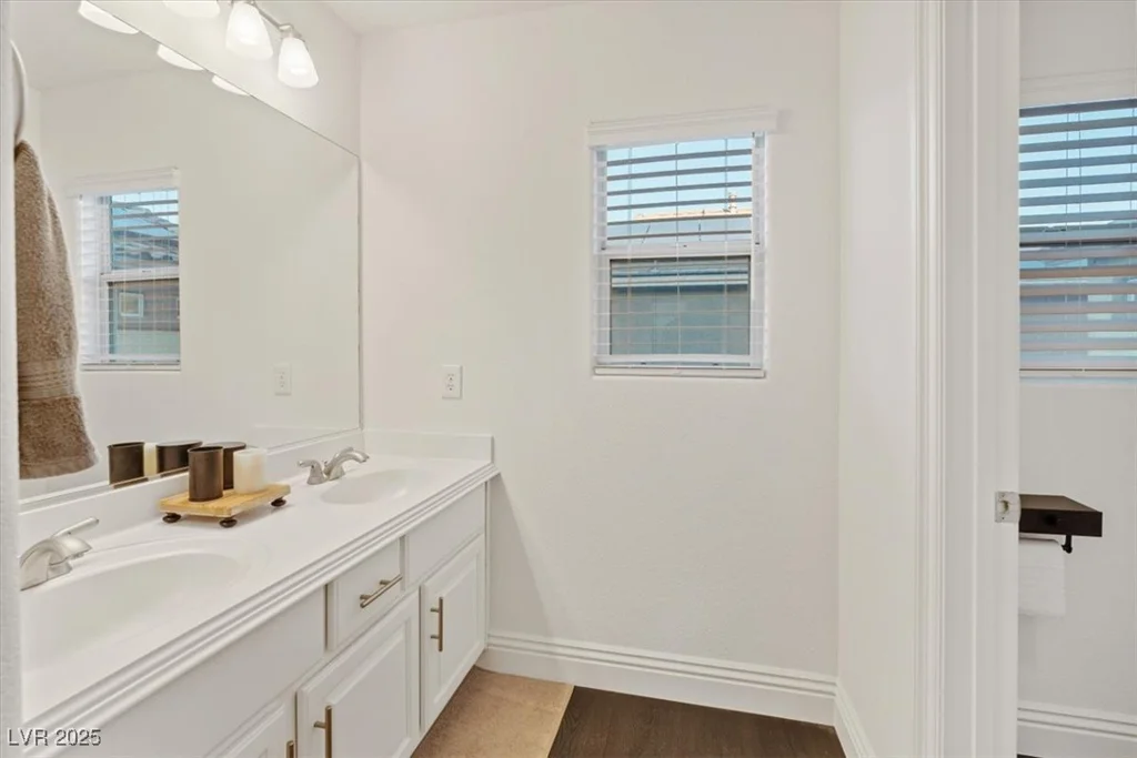 8325 Winterchase, Las Vegas, NV 89143