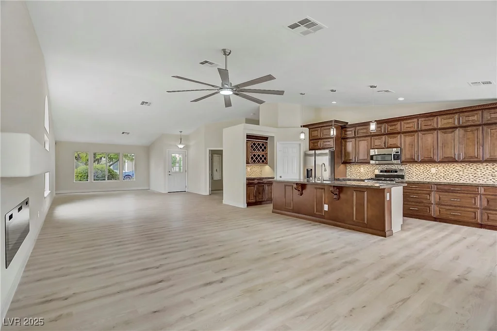 6125 Resort Ridge, Las Vegas, NV 89130
